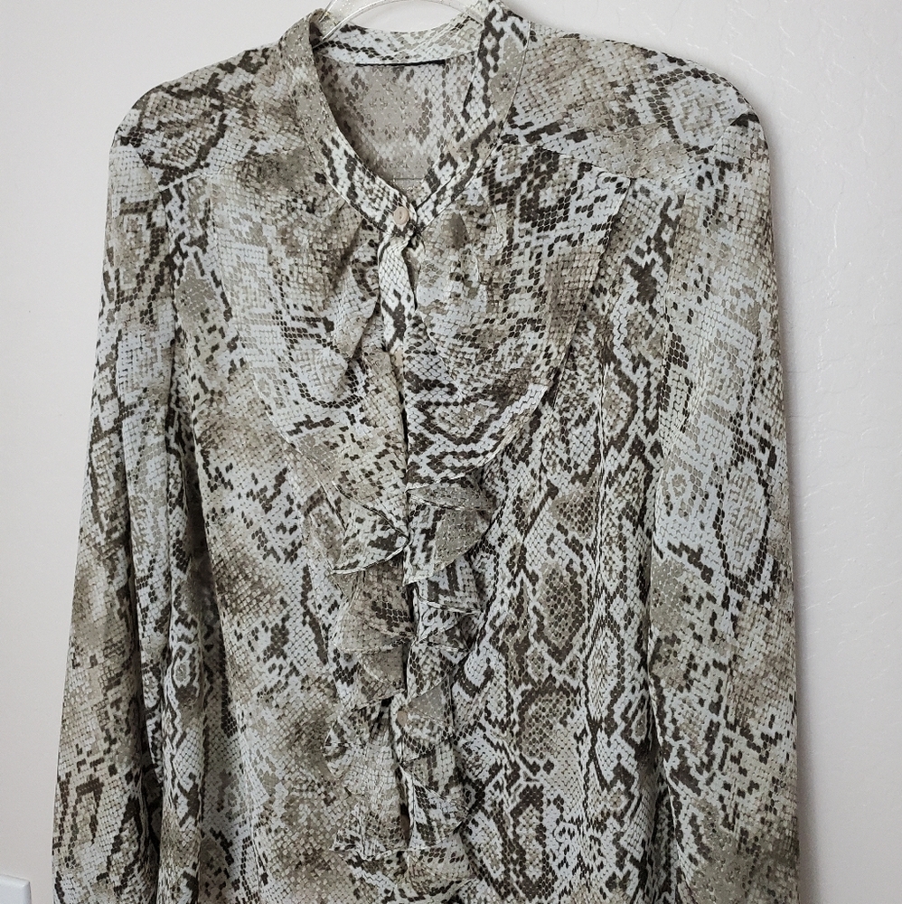Jones New York Snake Print Top